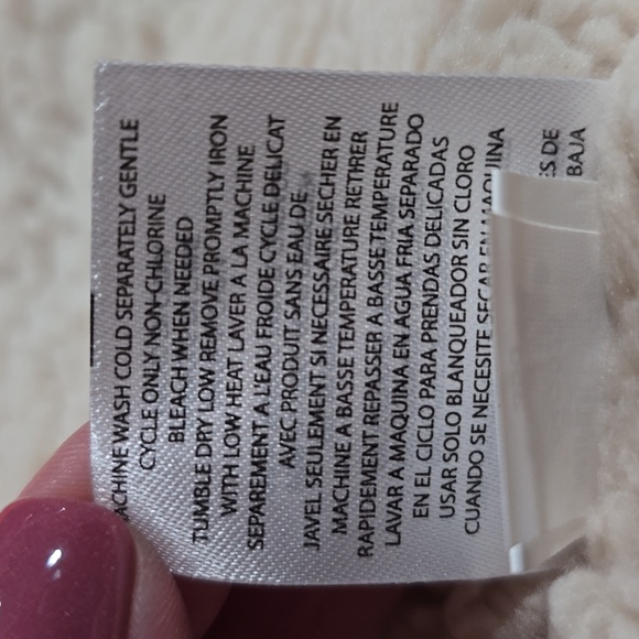 Jessica Simpson Infant Outerwear.  Size 6/9 Months.  Color is an Off White.  NWT - Picture 9 of 16